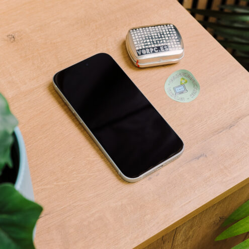 Apple iPhone 15 6.1"  Tátil / A16 Bionic / 8GB  128GB  IOS - Image 5