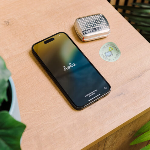 Apple iPhone 15 6.1"  Tátil / A16 Bionic / 8GB  128GB  IOS - Image 5