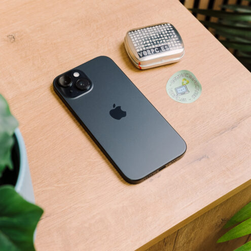 Apple iPhone 15 6.1"  Tátil / A16 Bionic / 8GB  128GB  IOS - Image 6