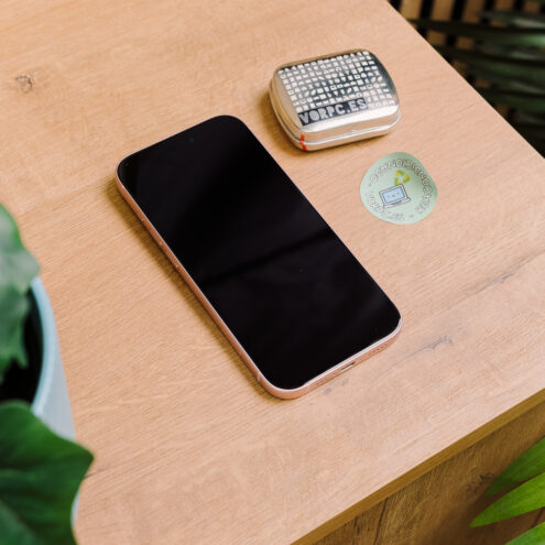 Apple iPhone 15 6.1"  Tátil / A16 Bionic / 8GB  128GB  IOS - Image 4