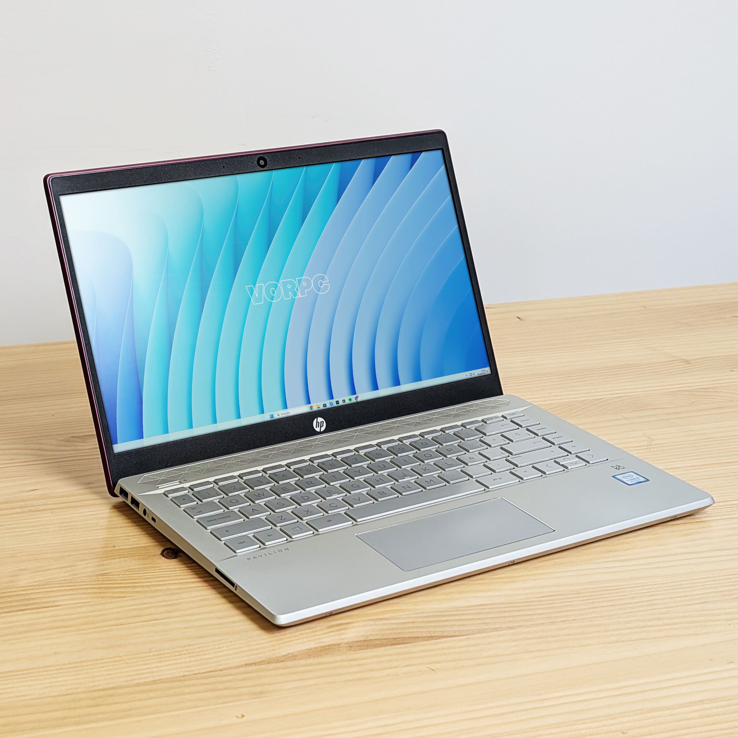 HP 14-CE0XXX 14" / i5-8250U / 8GB DDR4 256GB M.2 SATA Windows 11 - Image 3