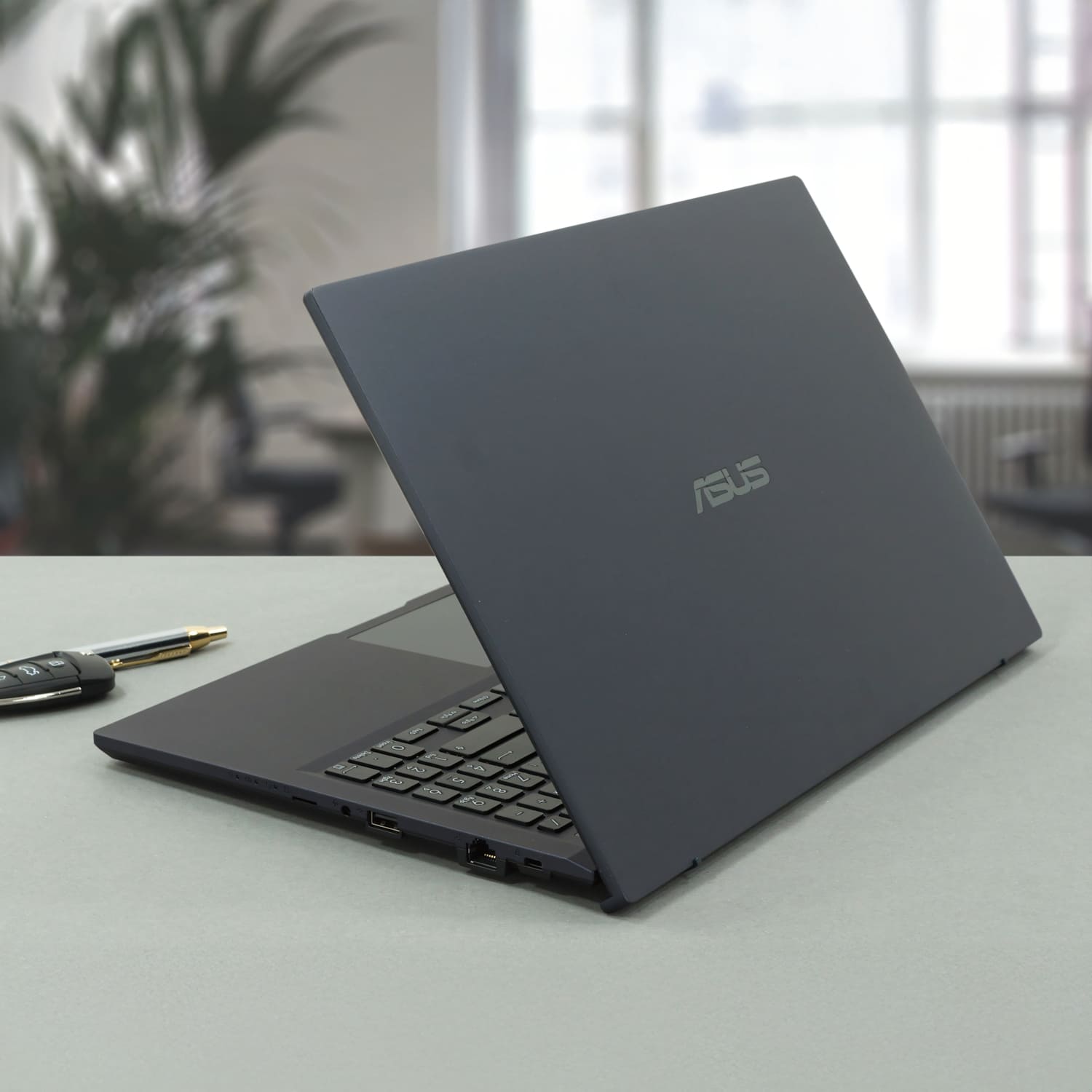 ASUS B1500C 15.6" / i7-1165G7 / 24GB DDR4 1TB M.2 NVMe Windows 11 - Image 4