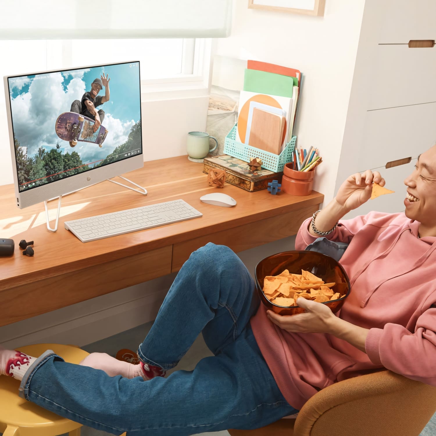 HP ALL IN ONE 24-cb0000ns 24" / Celeron-J4025 / 8GB DDR4 256GB SSD Windows 11 - Image 8